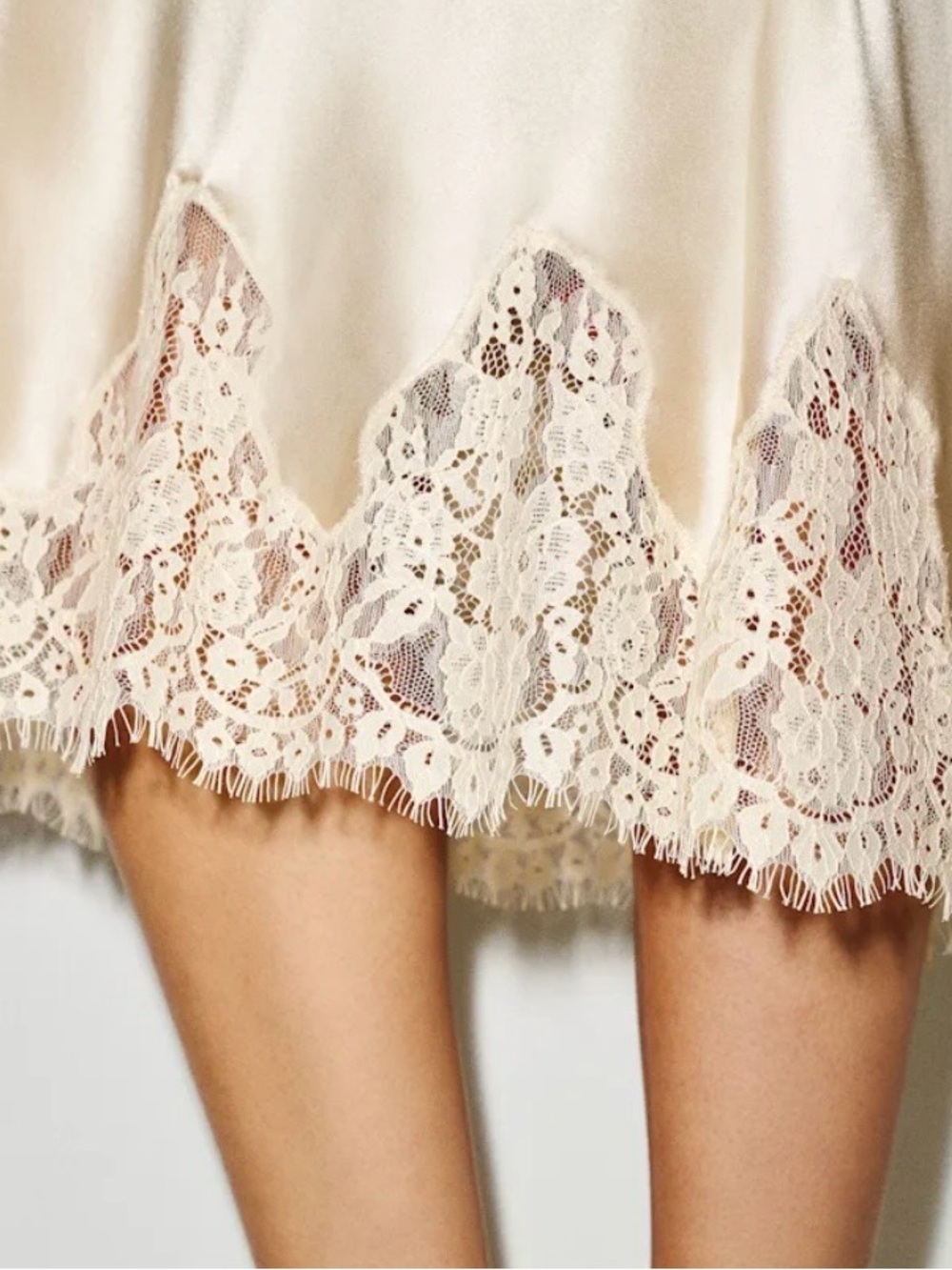 Reformation Carolina Silk Lace Hem Slip Skirt in Almond NWT - Picture 3 of 6